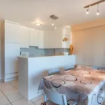 Primavera 0502 - 2 Bedrooms 6p - Centrally Located With Amazing Sea View *