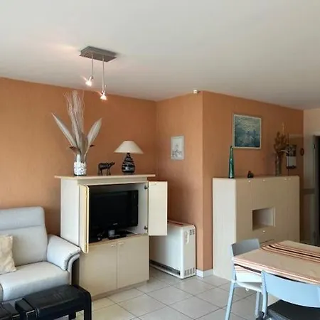 Primavera 0502 - 2 Bedrooms 6p - Centrally Located With Amazing Sea View